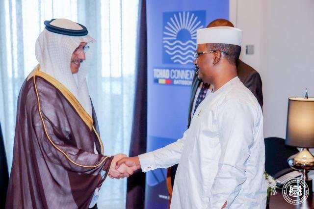 تشاد “كونكسيون 2030” تجسّد رؤية جريئة لتنمية تشاد، باعتبارها مركزًا استراتيجيًا في قلب إفريقيا. يقوم هذا المخطط التنموي الطموح على مفهوم أساسي هو الارتباط (الكونكسيون):